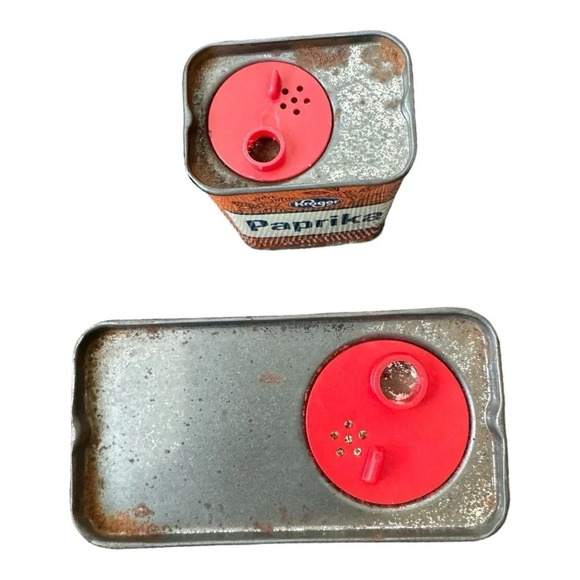 Vintage Kroger Spice Containers - Picture 8 of 8